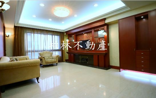 淡水信義線「石牌駅」徒歩2分
63,000台湾ドル/月【物件番号:3SL206】
